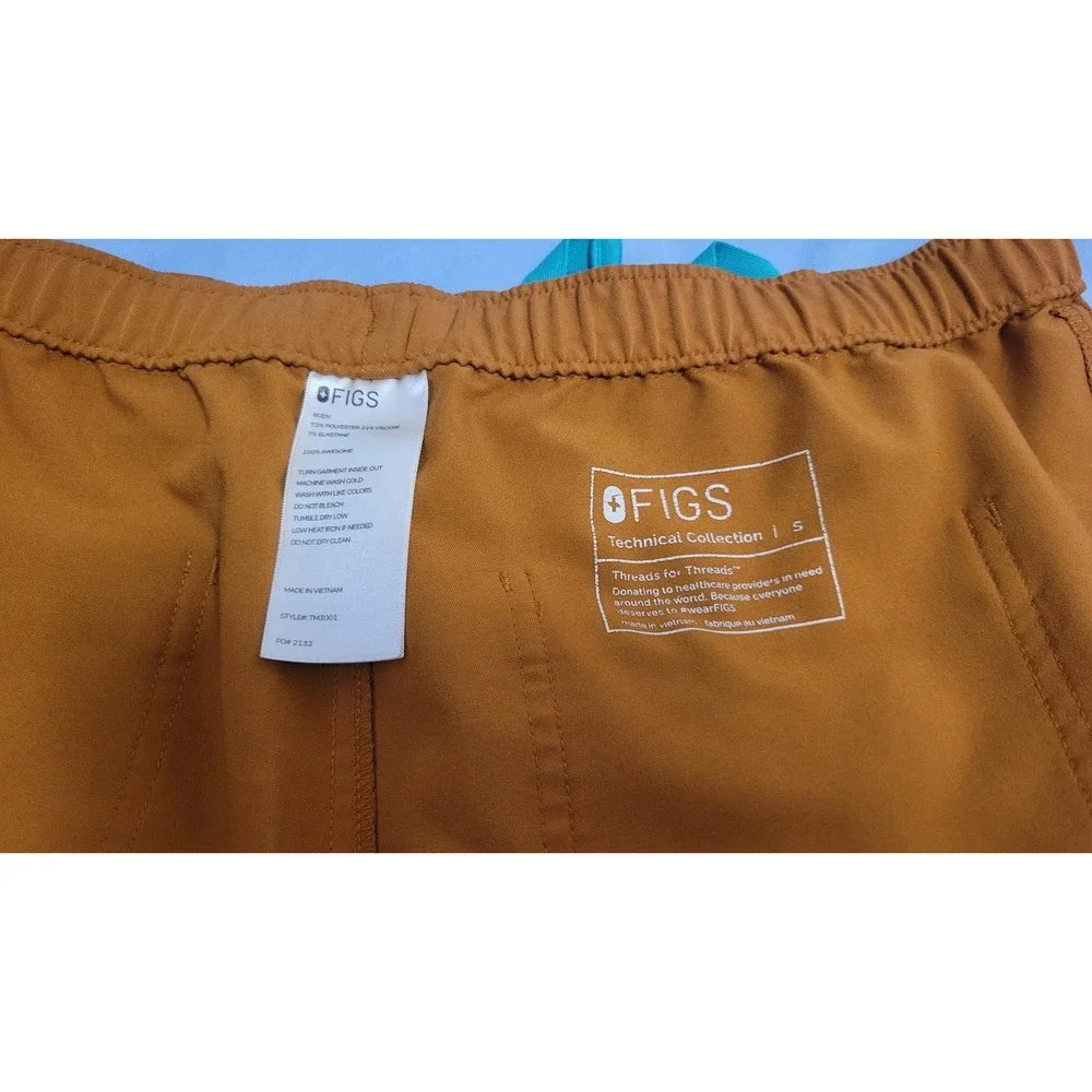 Figs Technical Collection Men's Size Small Scrub Pants - Terracotta